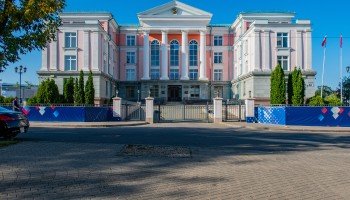 Moscow Funds Pro-Kremlin Influence Hub in Belarus | OCCRP